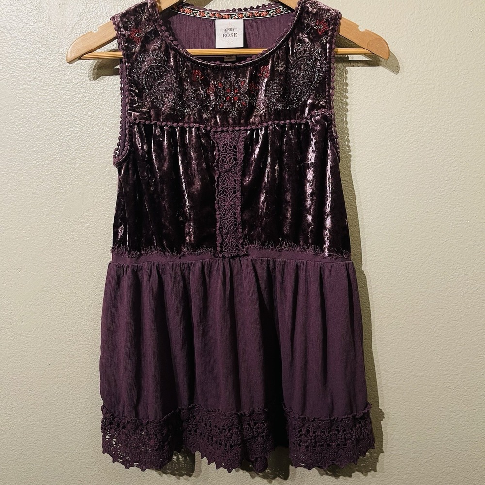 Knox Rose Top Crushed Velvet Floral Embroidery & Lace Purple Plum Women's Size S